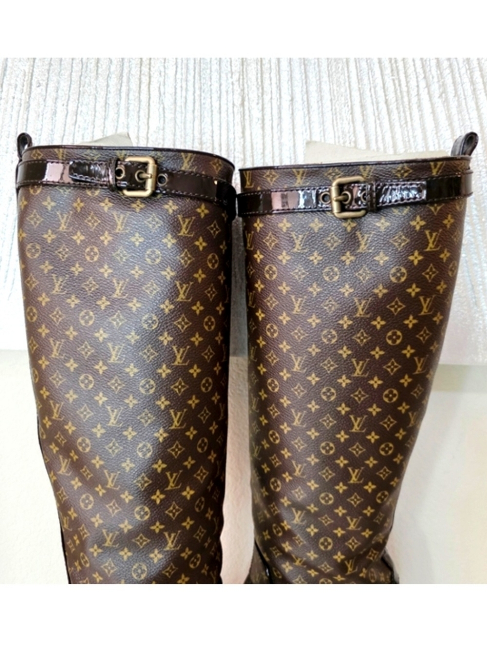 Louis Vuitton Monogram Canvas Patent Leather Knee-high Boots - EU 38.5 / US 8 - Picture 11 of 16